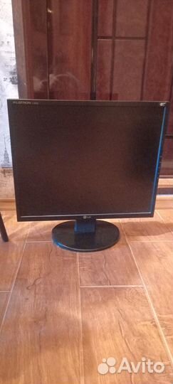 Монитор LG