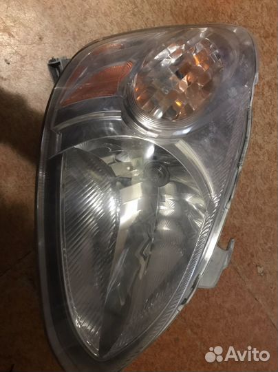 Фара toyota platz рейстайлинг