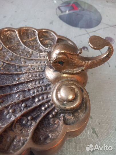 Продается винтажная мыльница из латуни. Тяжелая