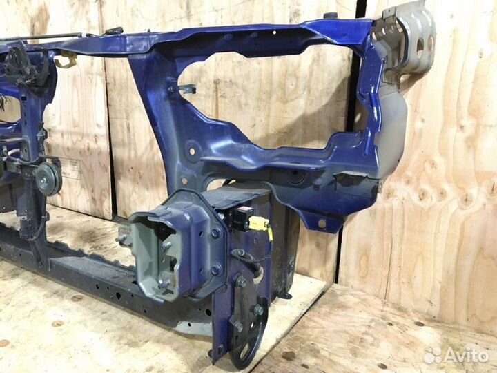 Рамка радиатора Nissan Liberty RM12 QR20DE 2001