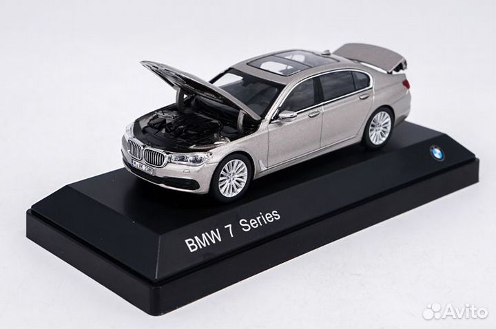 22405588 I-Scale 1/43 BMW 7 серии (G11-12) 750L