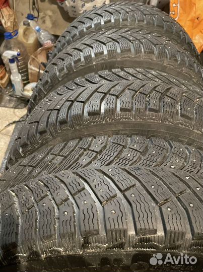 Michelin X-Ice North 4 215/60 R16 102T