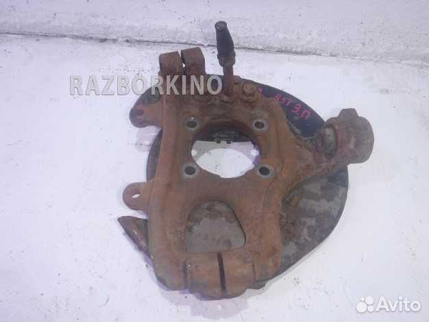 Кулак задний правый Ниссан