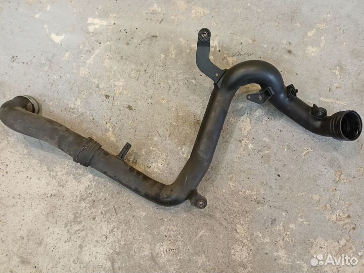 Патрубок интеркулера volkswagen passat b6