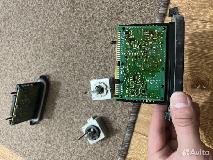 Блоки розжига и лампочки на bmw f30