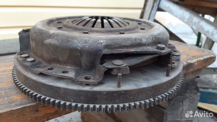 Корзина сцепления и маховик