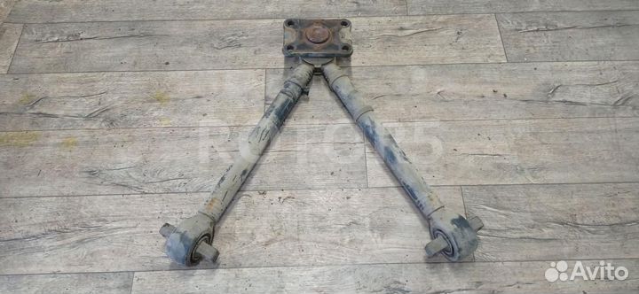 Тяга реактивная V-образная Volvo FH 3 2015