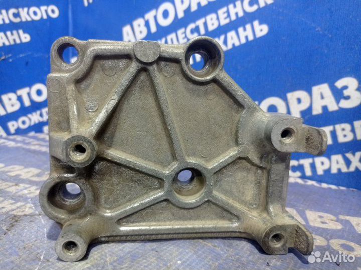 Кронштейн кондиционера Hyundai Sonata 4 седан G4GC