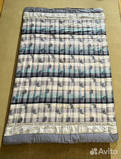 Постельные принадлежности б/у