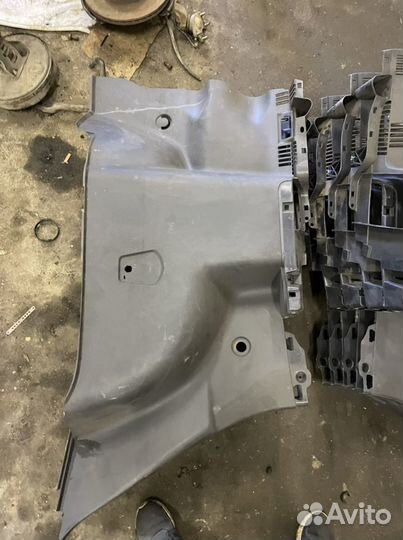 Обшивка багажника R/L Renault Duster с 2012 года