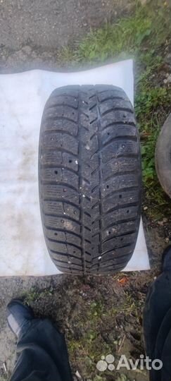 Bridgestone Ice Cruiser 5000 195/60 R15 88T