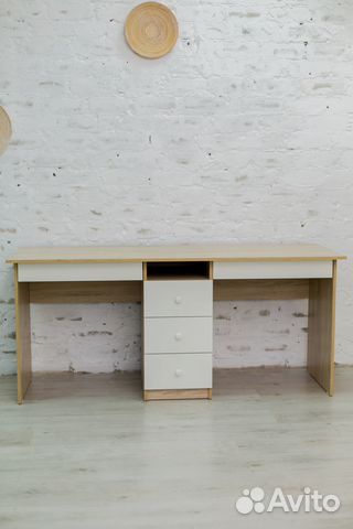 Детский письменный стол для двоих