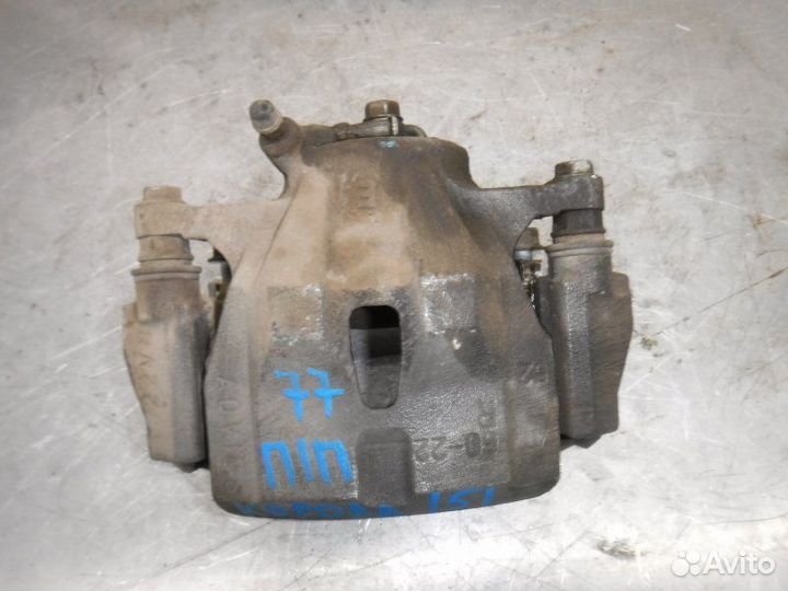 Суппорт передний правый Toyota Corolla 151 1ZR