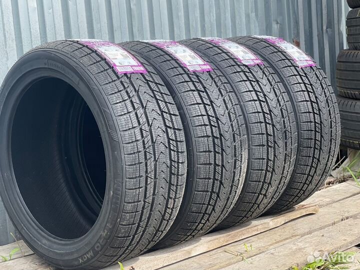 Tourador Winter Pro Max 235/65 R17 104H