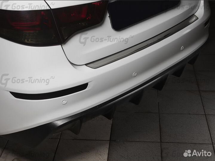 Диффузор бампера на Kia Rio 3 без стоп сигнала