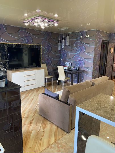 2-к. квартира, 70 м², 4/9 эт.