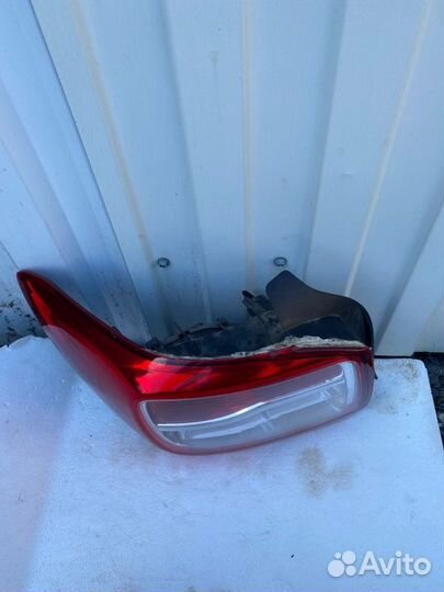 Фонарь задний левый задний левый Renault Logan 2