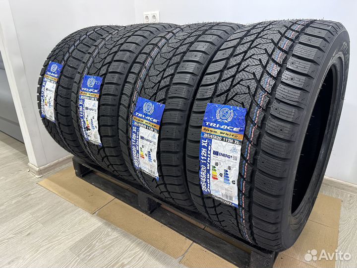 Tri Ace Snow White II 285/45 R20 112H
