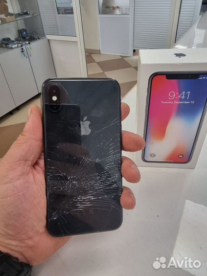 iPhone X, 256 ГБ