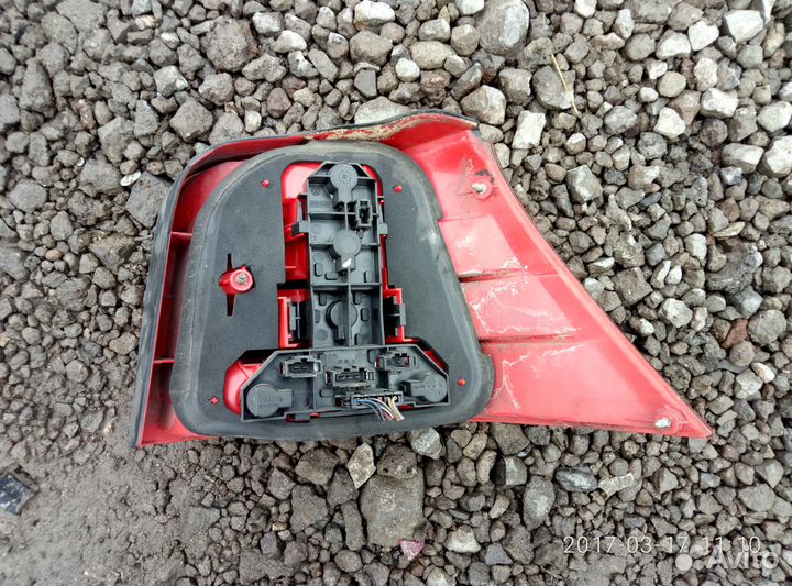 Фонарь задний левый Фольксваген Гольф 4