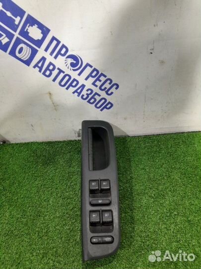 Блок управления стеклоподъемниками передний левый