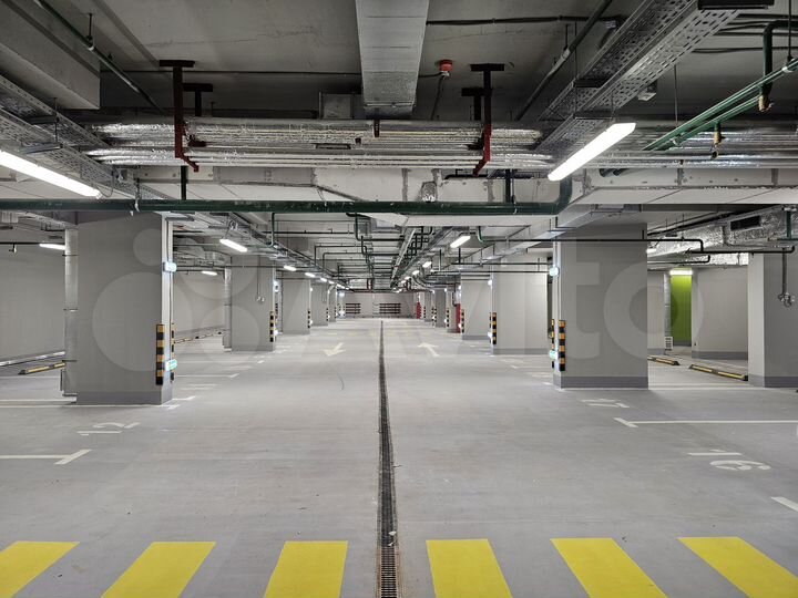 Машиноместо, 14 м²