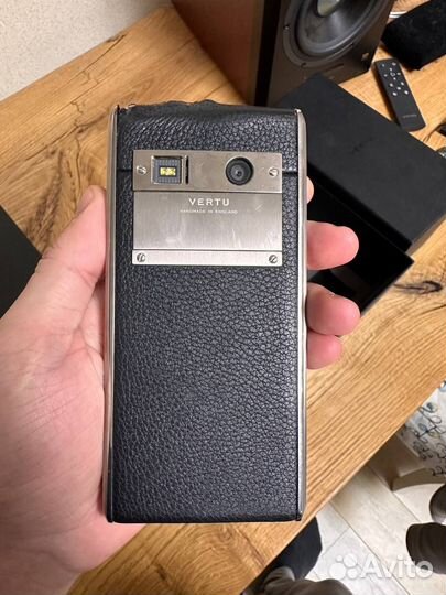Vertu Aster Caviar Karung, 2/64 ГБ