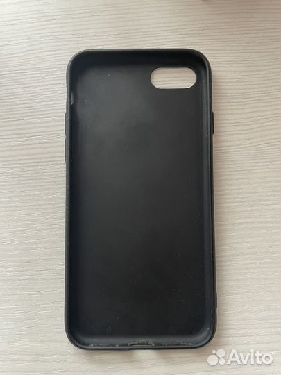 Чехол на iPhone 7