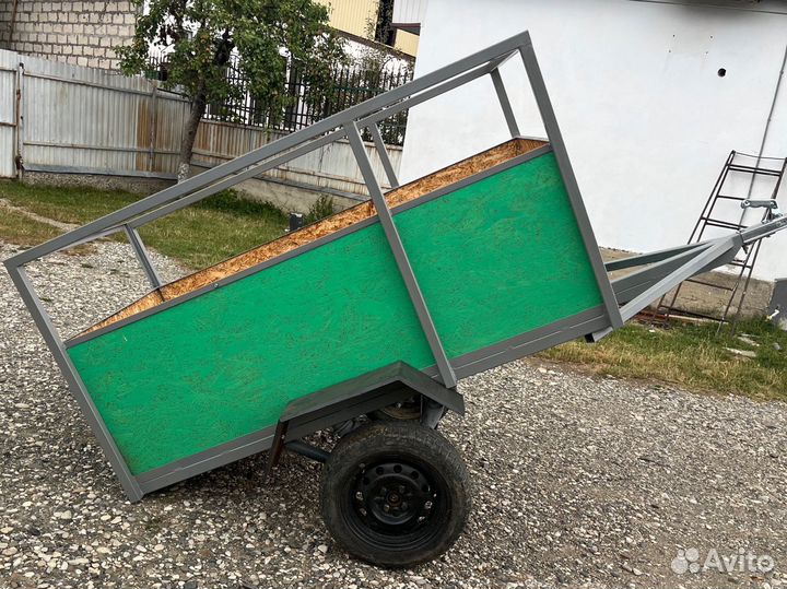 Прицеп на легковой автомобиль