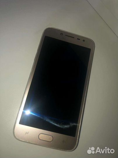 Телефон Samsung galaxy j2