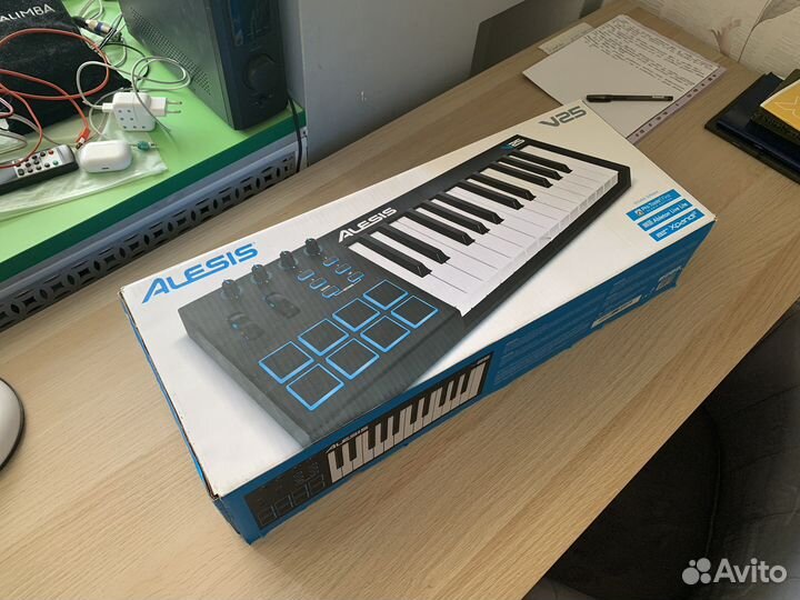 Миди клавиатура Alesis V25
