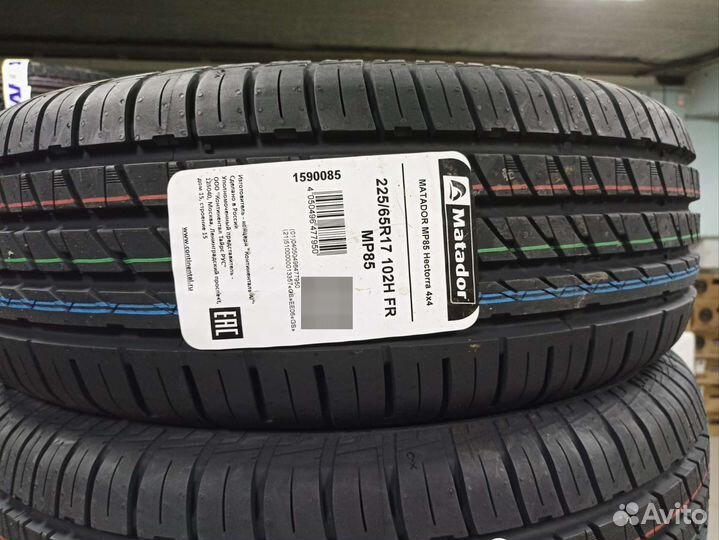 Matador MP 85 Hectorra 4x4 225/65 R17 102H