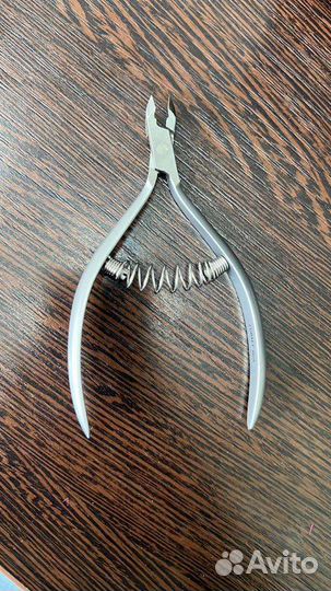 Заточка маникюрных инструментов