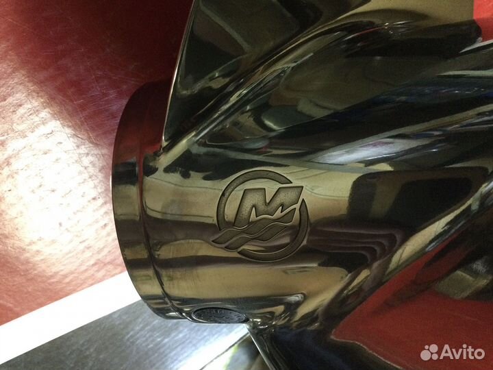 Винт Mercury левый EnertiaEco 16*17LH