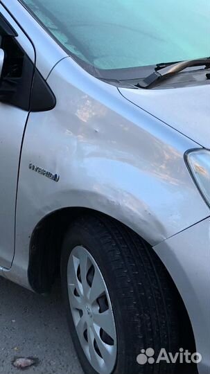 Крыло переднее правое toyota aqva