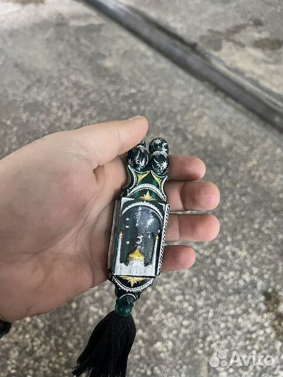 Мусульманские бусы в авто