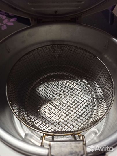 Фритюрница бу для фри. В очень хорошем состоянии