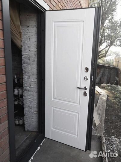Дверь входная с терморазрывом