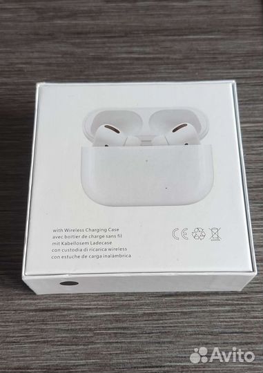 Беспроводные наушники airpods