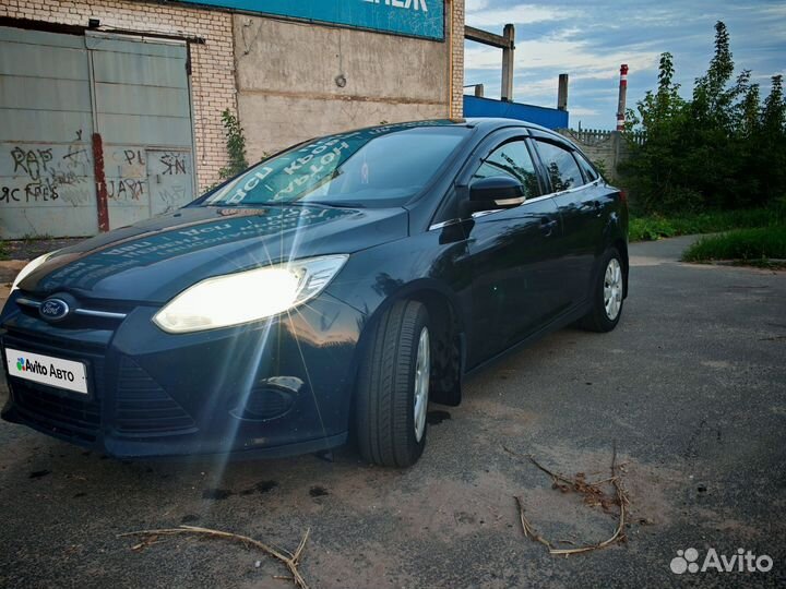 Ford Focus 1.6 AMT, 2012, 185 122 км