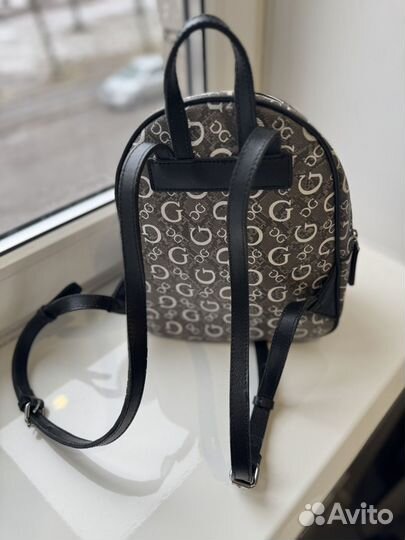 Рюкзак guess оригинал