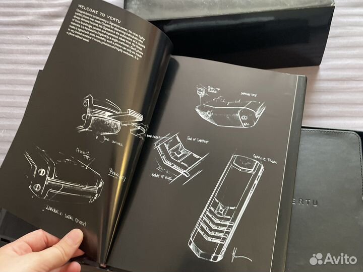 Vertu signature s