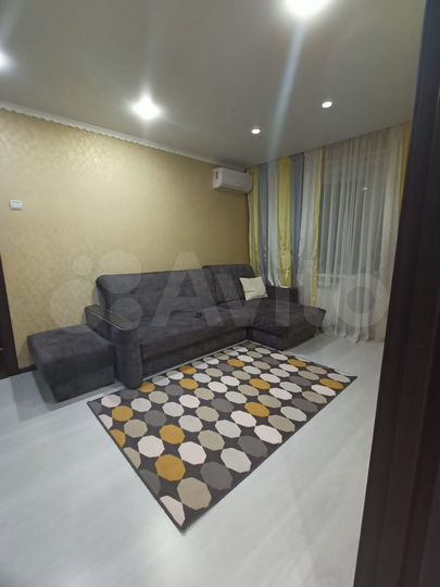 2-к. квартира, 43 м², 4/4 эт.