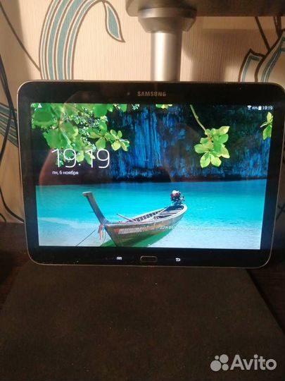 Планшет Samsung Galaxy Tab A3