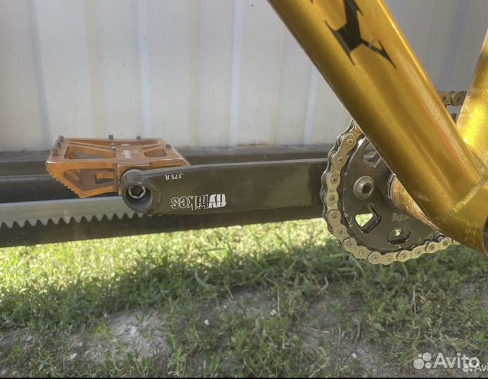 Вел DC I love my pussy street / dirt