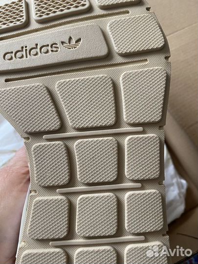 Кроссовки женские adidas