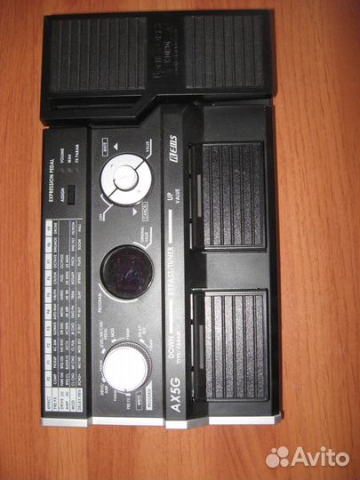 Продам гитарный процессор эффектов korg