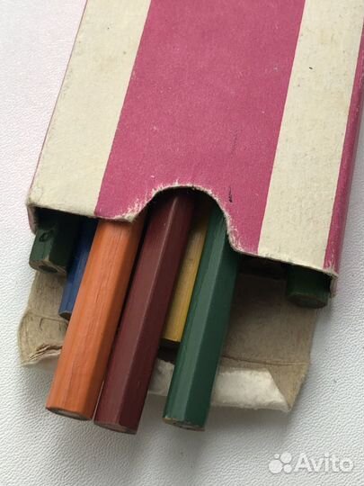 СССР простые и цветные карандаши