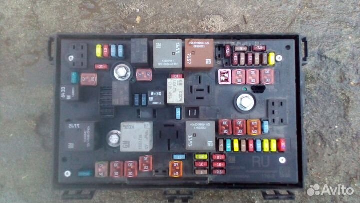 Блок предохранителей Опель Зафира С 1,4 Турбо 140л