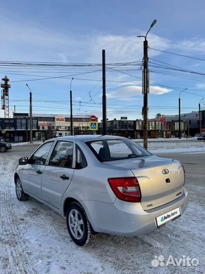 LADA Granta 1.6 МТ, 2012, 83 110 км